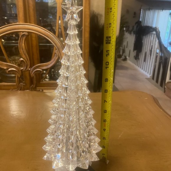 Tahari Home LED Lighted Christmas Tree. - Picture 3 of 4
